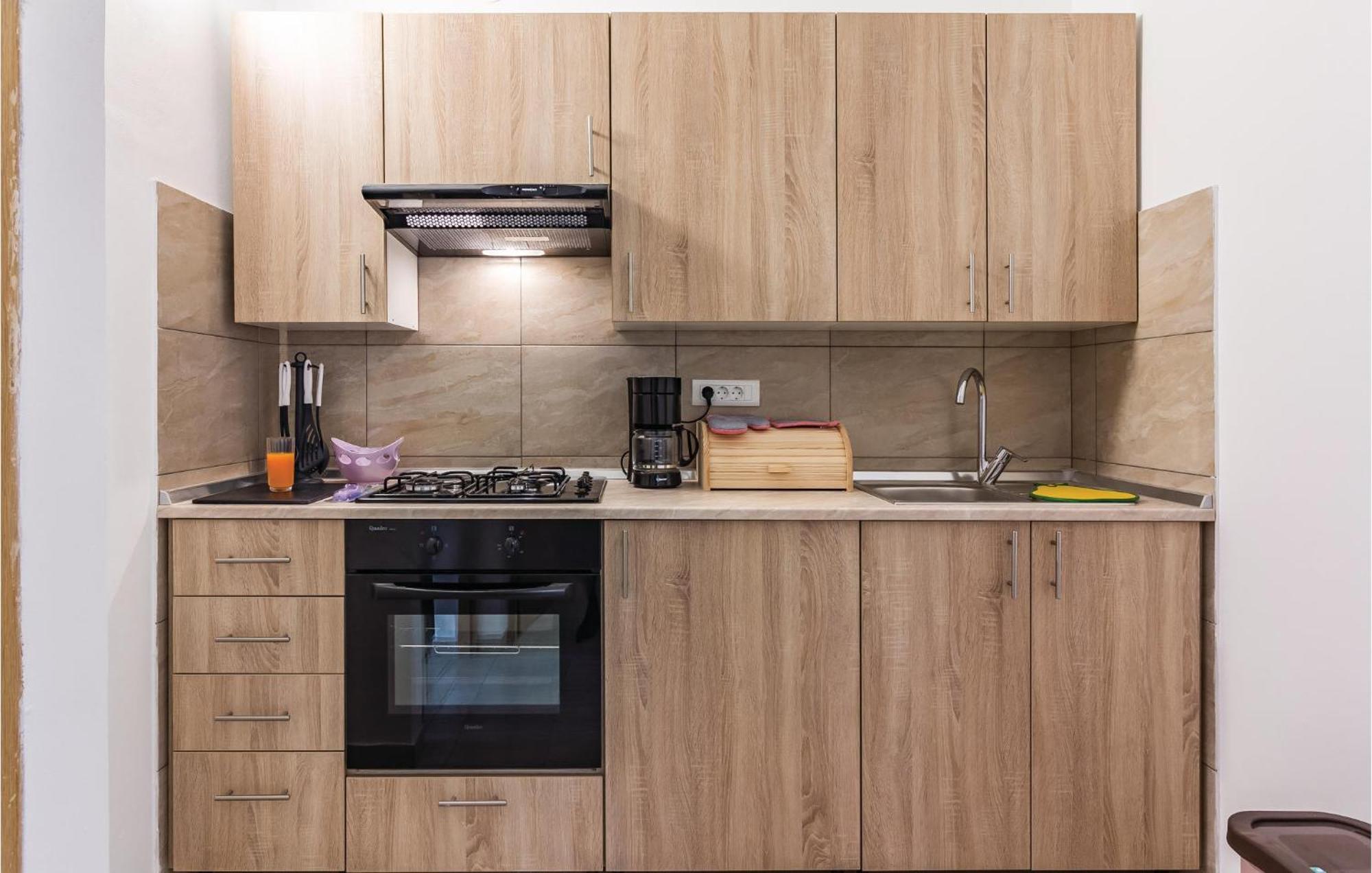 Amazing Apartment In Pula With Kitchen Luaran gambar