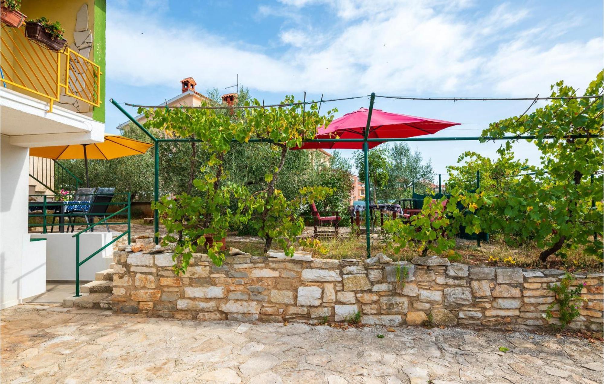 Amazing Apartment In Pula With Kitchen Luaran gambar